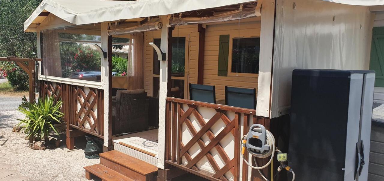 Mobilhome Les Agapanthes Au Camping Les Pins Maritimes